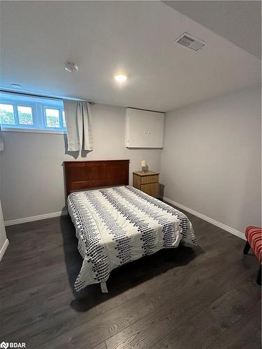 101 Steel Street, Barrie, ON - Indoor Photo Showing Bedroom