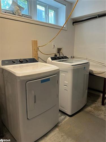 101 Steel Street, Barrie, ON - Indoor Photo Showing Laundry Room