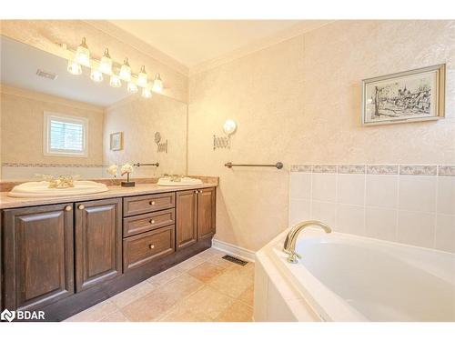 30 Birkhall Place, Barrie, ON - Indoor Photo Showing Bathroom