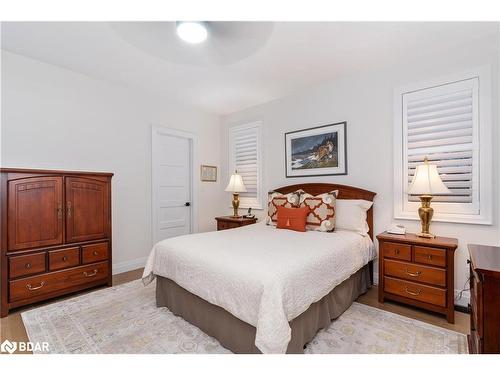 203 Montgomery Drive, Barrie, ON - Indoor Photo Showing Bedroom