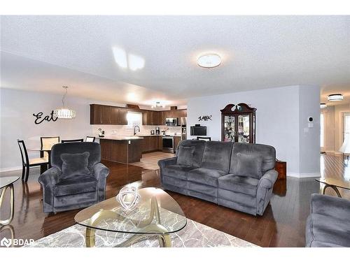 21 Old Trafford Drive, Hastings, ON - Indoor Photo Showing Living Room