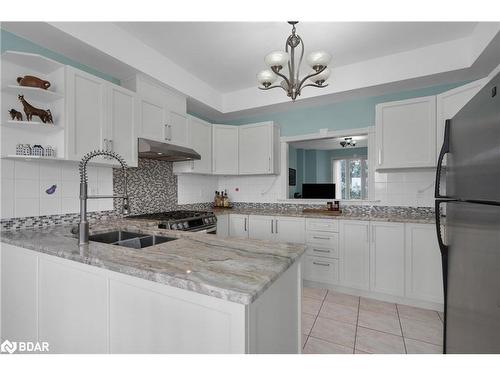 433143 4 Line, Amaranth, ON - Indoor Photo Showing Kitchen With Double Sink With Upgraded Kitchen