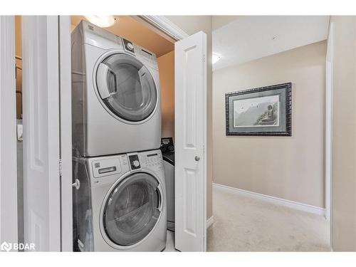 308-45 Ferndale Drive S, Barrie, ON - Indoor Photo Showing Laundry Room