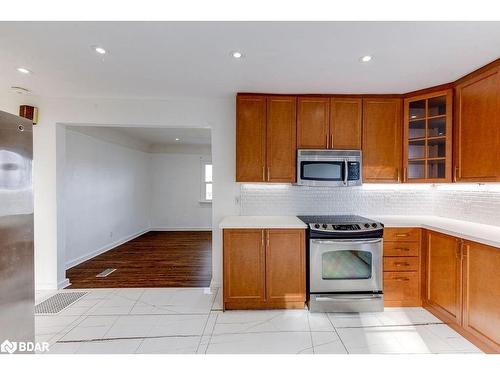 141 Ardagh Road, Barrie, ON - Indoor Photo Showing Kitchen