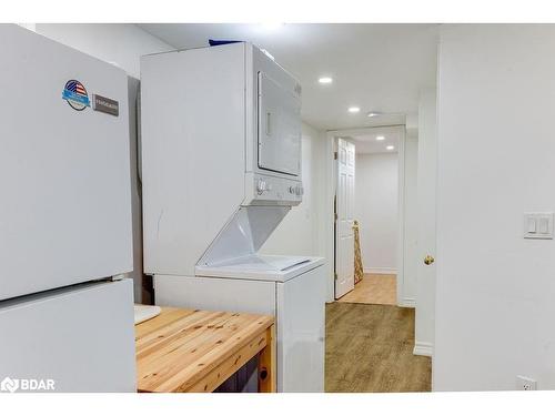 141 Ardagh Road, Barrie, ON - Indoor Photo Showing Laundry Room