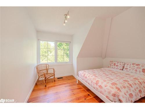 865 Adams Road, Innisfil, ON - Indoor Photo Showing Bedroom