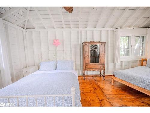 865 Adams Road, Innisfil, ON - Indoor Photo Showing Bedroom