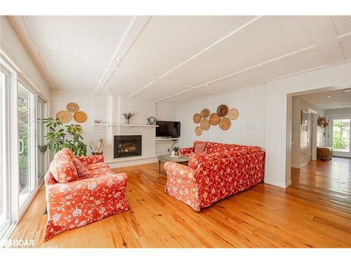 865 Adams Road, Innisfil, ON - Indoor Photo Showing Living Room With Fireplace