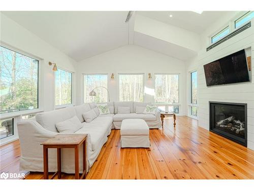 2072 Wilkinson Street, Innisfil, ON - Indoor Photo Showing Living Room With Fireplace