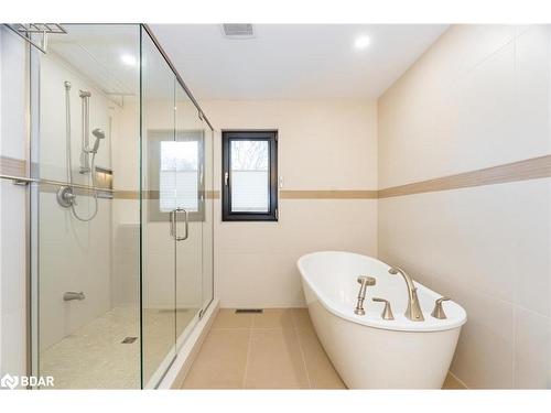 8 Campfire Court, Barrie, ON - Indoor Photo Showing Bathroom