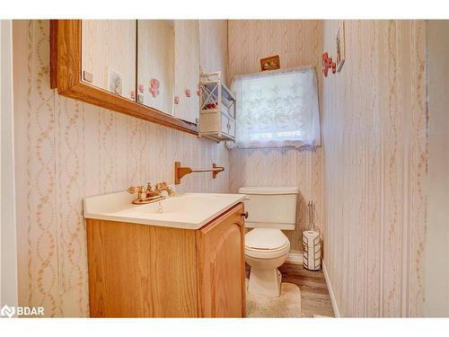 133 Westmount Drive N, Orillia, ON - Indoor Photo Showing Bathroom