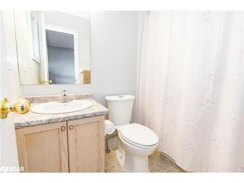 4 Marjoy Avenue, Barrie, ON - Indoor Photo Showing Bathroom