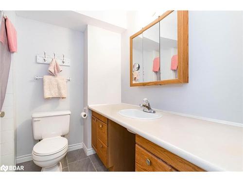 4 Marjoy Avenue, Barrie, ON - Indoor Photo Showing Bathroom