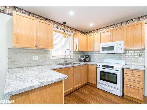 4 Marjoy Avenue, Barrie, ON - Indoor Photo Showing Kitchen With Double Sink