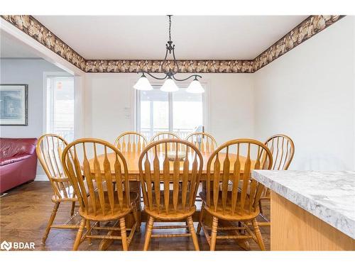 4 Marjoy Avenue, Barrie, ON - Indoor Photo Showing Dining Room