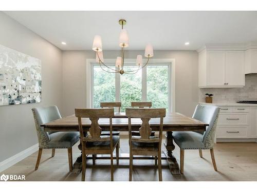 66 Finlay Mill Road, Midhurst, ON - Indoor Photo Showing Dining Room