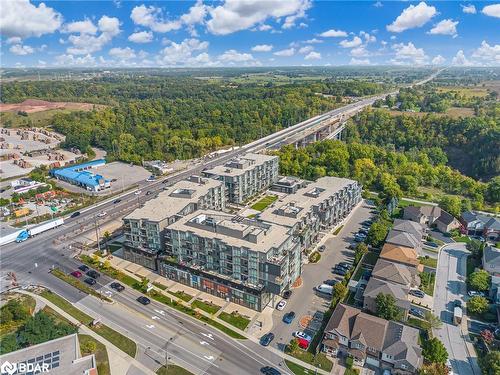 312-5220 Dundas Street, Burlington, ON - Outdoor With View