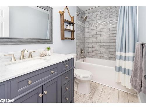 117 Nathan Crescent, Barrie, ON - Indoor Photo Showing Bathroom