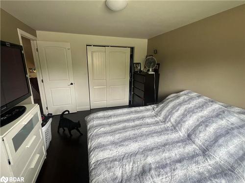 24 College Crescent, Barrie, ON - Indoor Photo Showing Bedroom