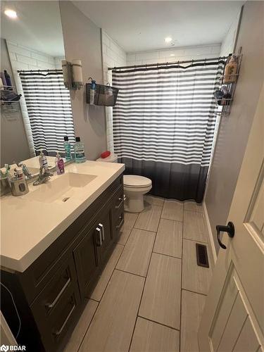 24 College Crescent, Barrie, ON - Indoor Photo Showing Bathroom