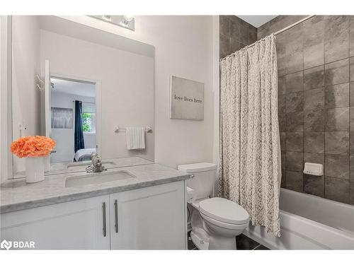 17 Farwell Avenue, Wasaga Beach, ON - Indoor Photo Showing Bathroom