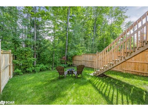 17 Farwell Avenue, Wasaga Beach, ON - Outdoor With Backyard