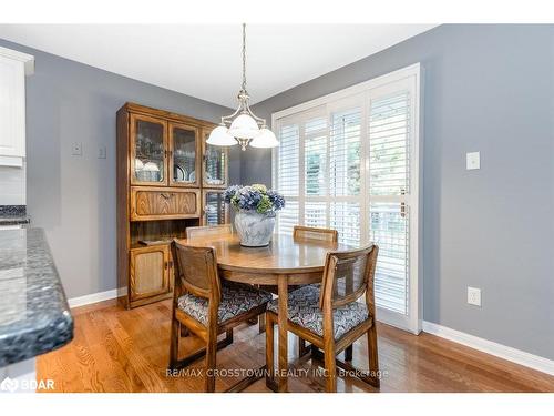 16-358 Little Avenue, Barrie, ON - Indoor Photo Showing Dining Room