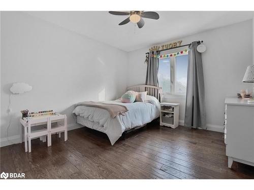 202 Clarence Street, Stayner, ON - Indoor Photo Showing Bedroom