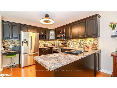 156 Columbia Road, Barrie, ON - Indoor Photo Showing Kitchen With Double Sink With Upgraded Kitchen