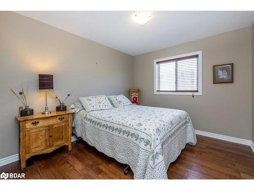 259 Boyers Side Road, Georgina, ON - Indoor Photo Showing Bedroom