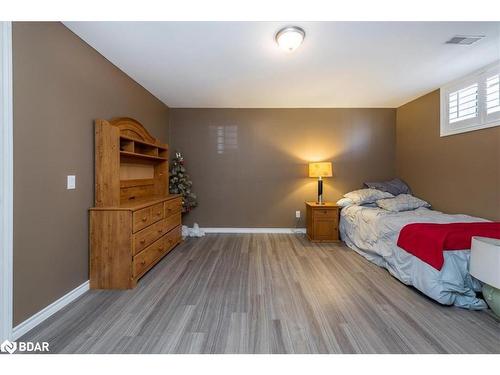 259 Boyers Side Road, Georgina, ON - Indoor Photo Showing Bedroom