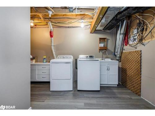 259 Boyers Side Road, Georgina, ON - Indoor Photo Showing Laundry Room