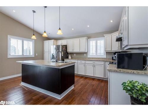 259 Boyers Side Road, Georgina, ON - Indoor Photo Showing Kitchen With Upgraded Kitchen