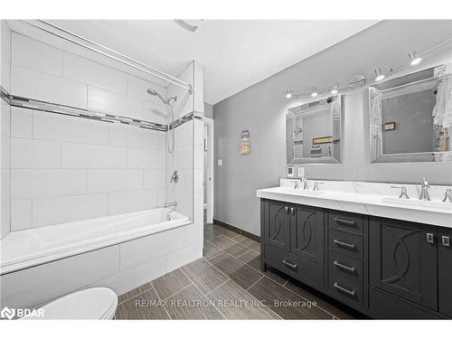 40 Rue Vanier, Tiny, ON - Indoor Photo Showing Bathroom