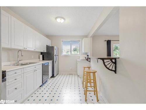 69 Kinzie Lane, Barrie, ON - Indoor Photo Showing Kitchen With Double Sink