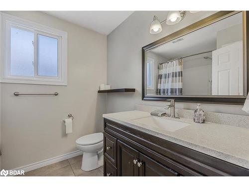 69 Kinzie Lane, Barrie, ON - Indoor Photo Showing Bathroom