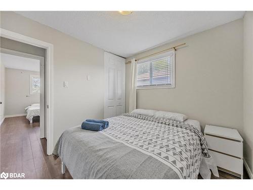 69 Kinzie Lane, Barrie, ON - Indoor Photo Showing Bedroom