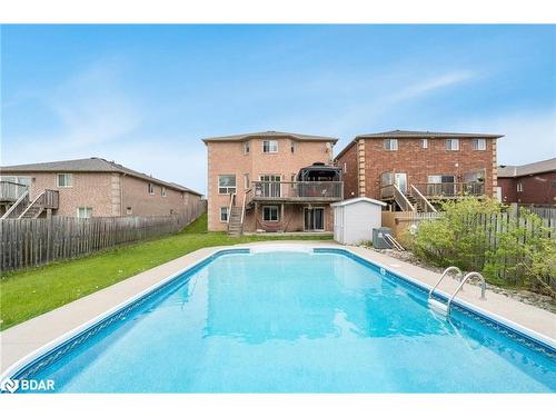 28 Sun King Crescent, Barrie, ON - Outdoor With In Ground Pool With Deck Patio Veranda With Backyard With Exterior