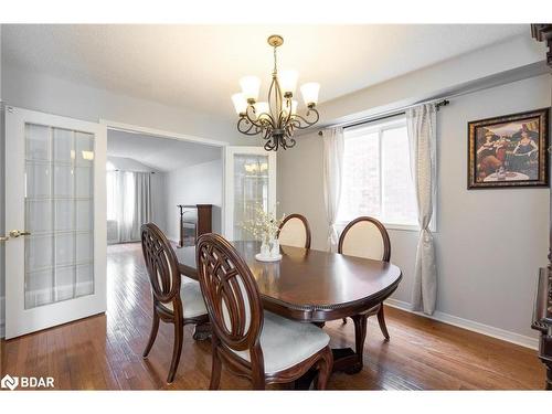 28 Sun King Crescent, Barrie, ON - Indoor Photo Showing Dining Room