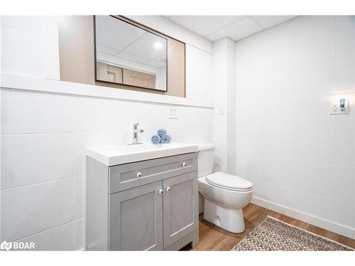 15 Parklane Court, Tiny, ON - Indoor Photo Showing Bathroom