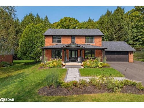 30 Golf Course Road, Bracebridge, ON - Outdoor With Facade