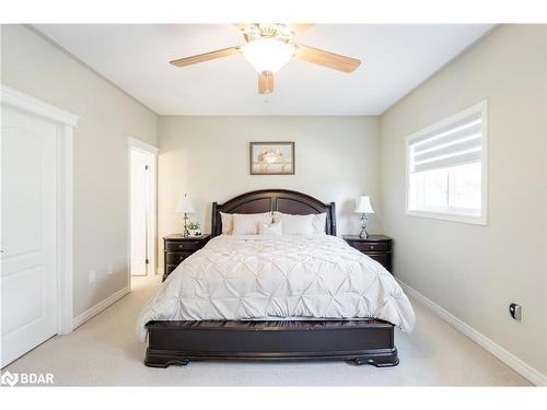 18 Todd Drive, Barrie, ON - Indoor Photo Showing Bedroom