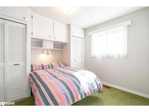 141 Mitchell'S Beach Road, Victoria Harbour, ON - Indoor Photo Showing Bedroom