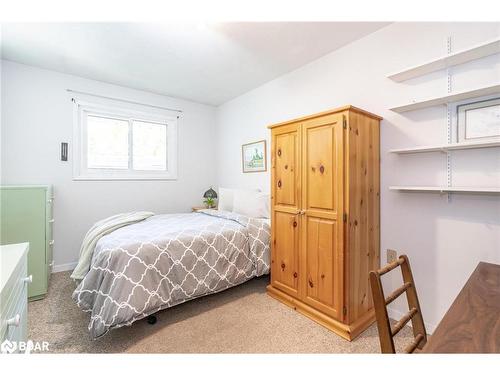 141 Mitchell'S Beach Road, Victoria Harbour, ON - Indoor Photo Showing Bedroom