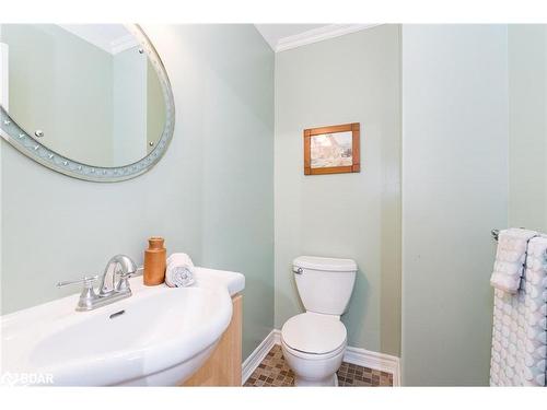 173 Toronto Street, Barrie, ON - Indoor Photo Showing Bathroom