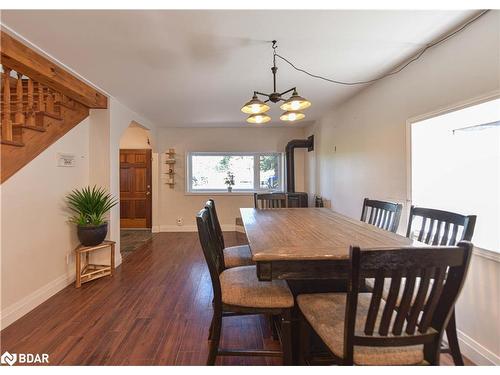 5450 11 Highway S, Oro-Medonte, ON - Indoor Photo Showing Dining Room