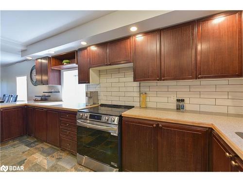 5450 11 Highway S, Oro-Medonte, ON - Indoor Photo Showing Kitchen