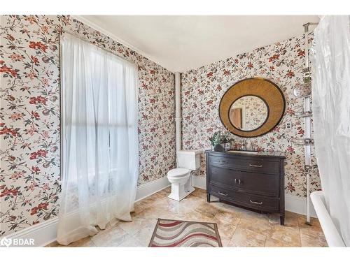 75 Patrick Street, Orillia, ON - Indoor Photo Showing Bathroom