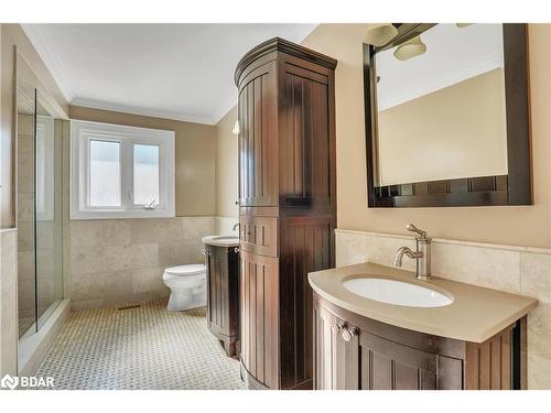 43 Waterhouse Way, Richmond Hill, ON - Indoor Photo Showing Bathroom