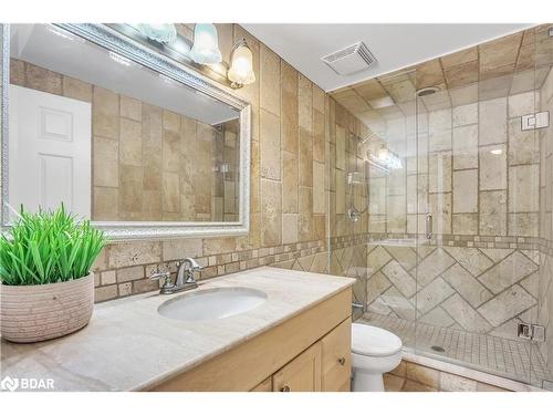 43 Waterhouse Way, Richmond Hill, ON - Indoor Photo Showing Bathroom